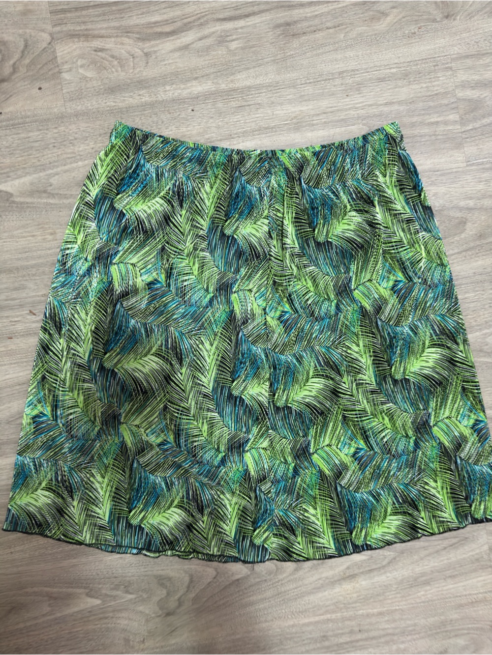 Women's Midi Skirt in Green Palm Print lg-xxl